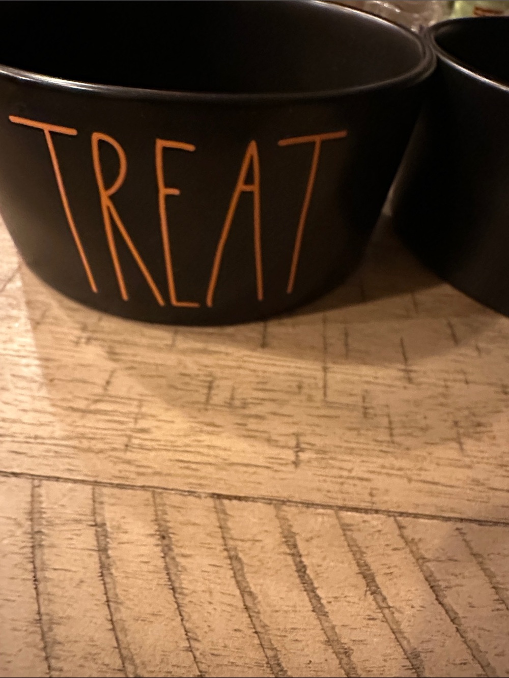 RAE DUNN Black 'TREAT' or TRICK Ceramic Candy Bowl and sign Halloween Party Dish